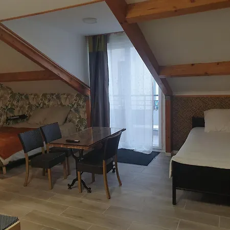 Odi Rent - Le 60 *