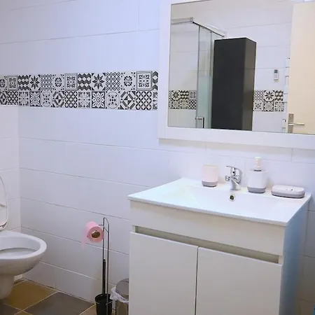 Odi Rent - Le 60 *